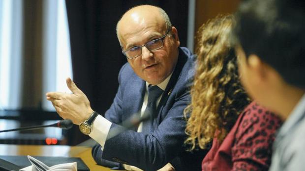 La Diputación de Orense, favorable a asumir las competencias de Os Blancos