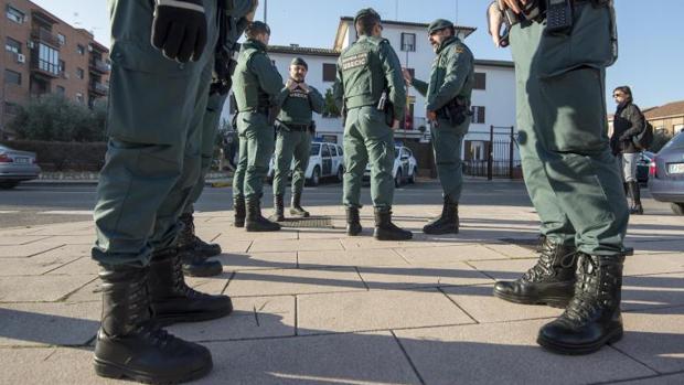 Cuatro meses de prisión para un guardia civil que insultó a su sargento en un partido de fútbol