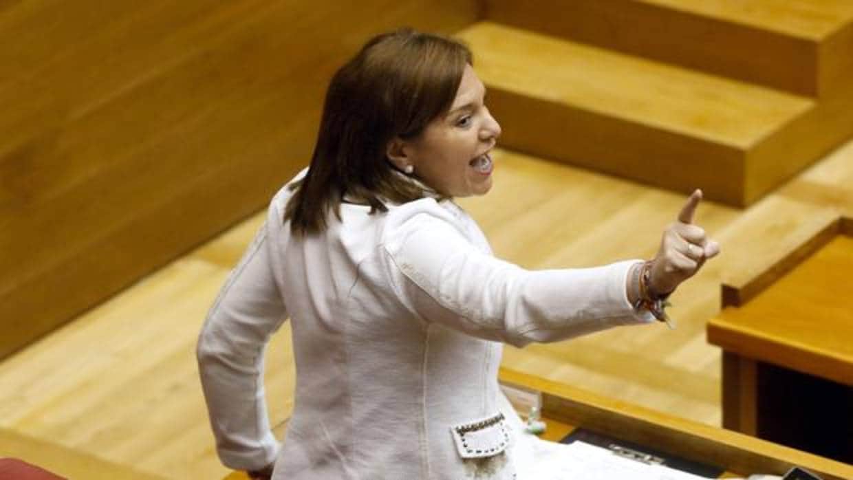 La líder del PPCV, Isabel Bonig, en las Cortes Valencianas