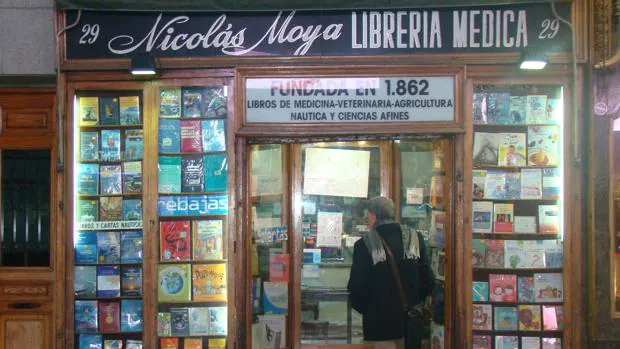 Situada en Carretas 29, es una de las pocas librerías especializadas que quedan en Madrid