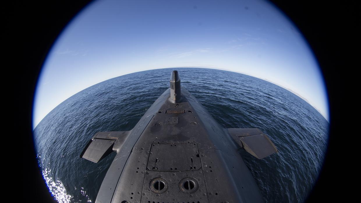 El submarino «Mistral», en una imagen con gran angular desde la cubierta
