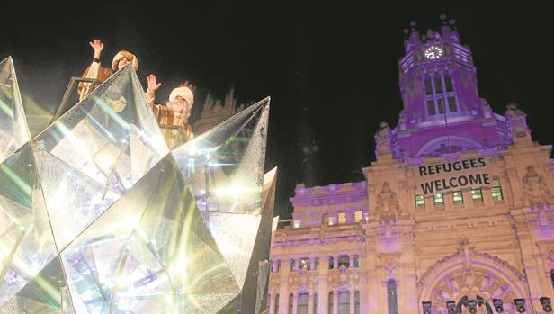 La magia de Oriente venció a la lluvia en Madrid