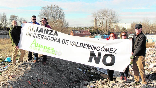 Guerra vecinal contra la incineradora de Valdemingómez: «¡Aquí ya no podemos respirar!»