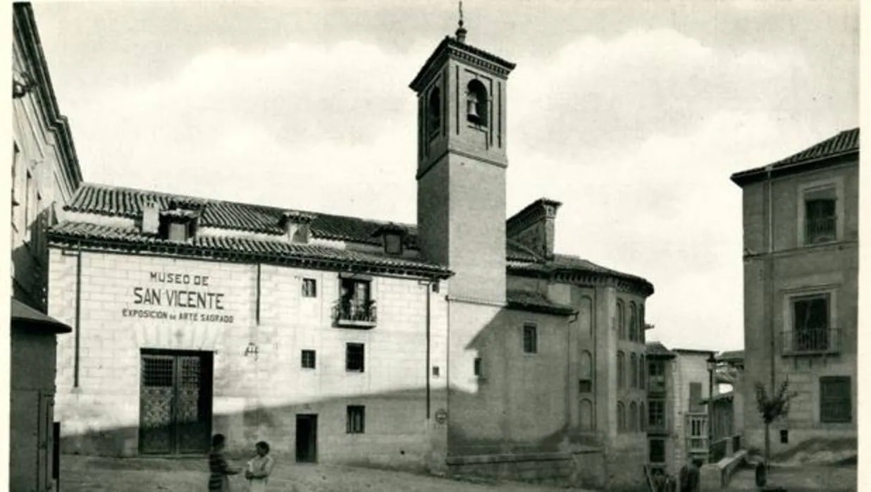 Exterior de la iglesia de San Vicente hacia 1931. Foto Aldus. Archivo Municipal de Toledo