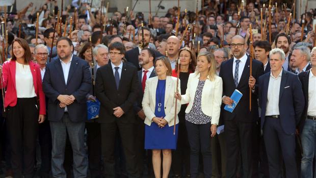 Neus Lloveras (PDECat) dejará de presidir la Asociación de Municipios por la Independencia