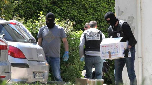 Descubierto un zulo de ETA con explosivos y detonadores en un bosque francés