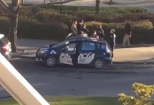 La imagen de la detención del pasado jueves también circulaba entre los chats de las alumnas