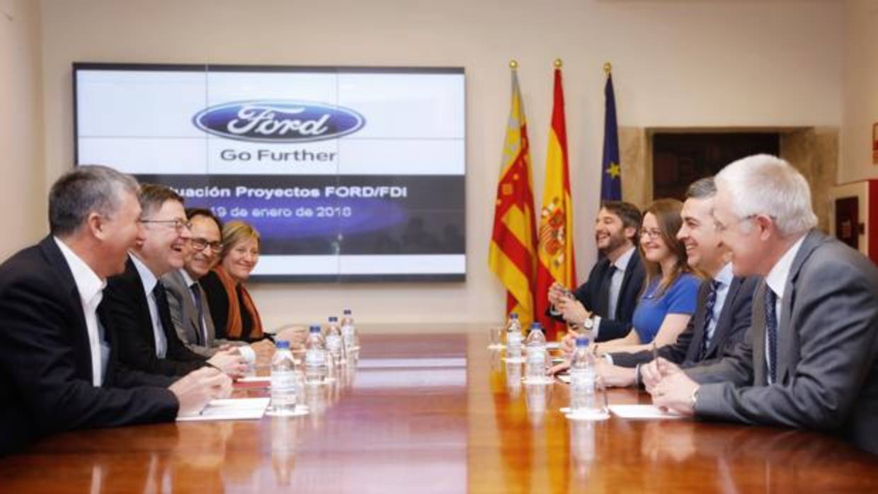 Imagen de Ximo Puig con los directivos de Ford tomada este viernes