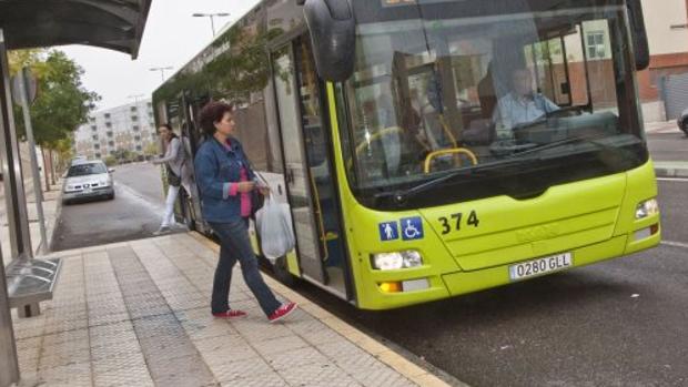 Muere un niño de cinco años al ser atropellado por un autobús de línea