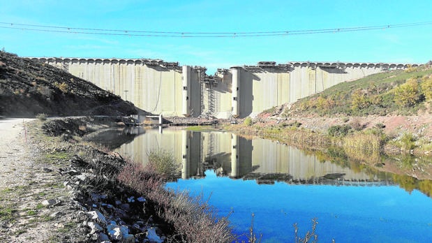 Zona exterior del embalse de Castrovido, en la provincia de Burgos