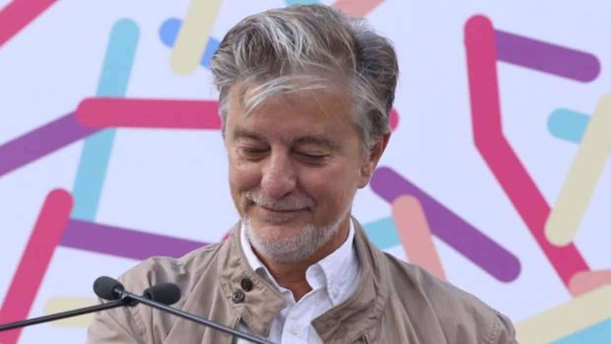 Pedro Santisteve, alcalde de Zaragoza por la coalición ZEC (Podemos-IU)