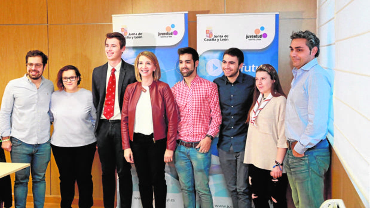 Alicia García y Eduardo Carazo reciben a los miembros del Consejo de la Juventud de Castilla y León