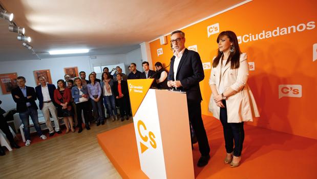 Alcaldes y concejales del PP valenciano negocian su paso a Ciudadanos tras el éxito electoral en Cataluña