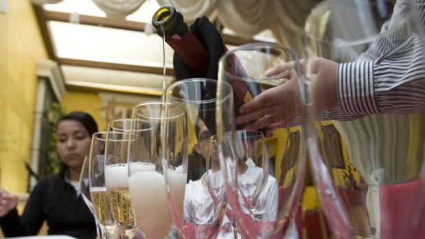 Los productores de cava valencianos venden un millón más de botellas en 2017 con el «procés»