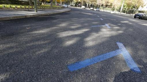 La zona azul del Servicio de Estacionamiento Regulado, vacío, durante el escenario 2