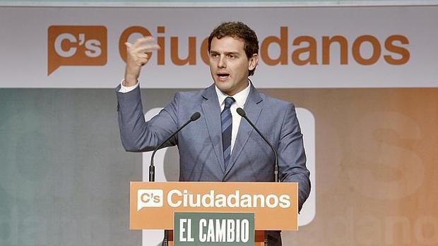 Albert Rivera, el líder mejor valorado, y Pablo Iglesias, el peor