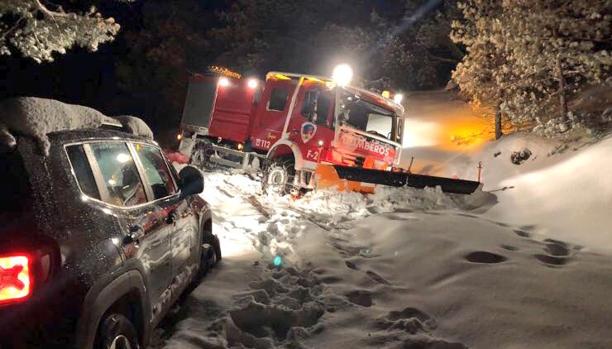 Rescatan a una pareja y su bebé cuyo vehículo había quedado atrapado por la nieve en Nerpio