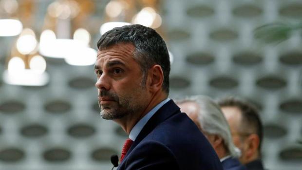 El exconsejero Santi Vila debatirá con Rubalcaba y el presidente de SCC sobre la situación política catalana