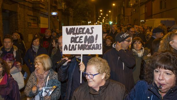 El PP pide a Carmena que el dinero de los mercadillos vaya a pagar la videovigilancia de Vallecas