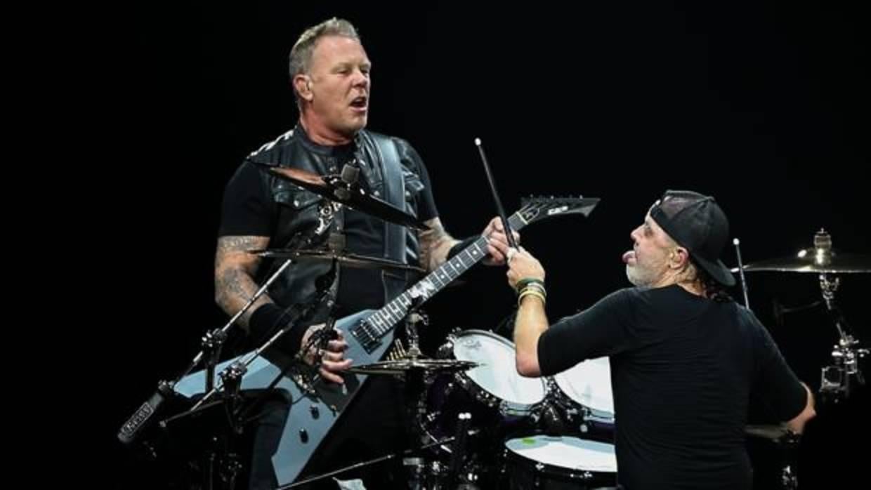 James Hetfield y Lars Ulrich, durante una actuación de Metallica