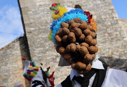 Carnaval de Almiruete, donde botargas y mascaritas esparcen fertilidad a la tierra