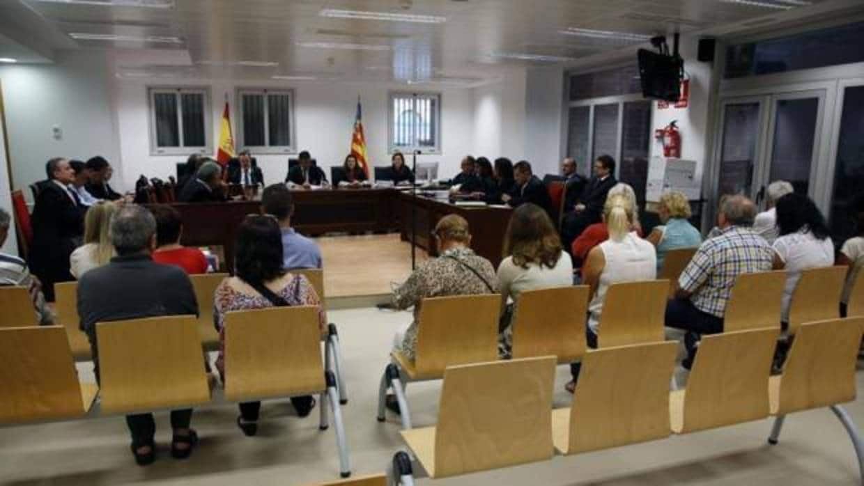 Juicio en Alicante por otra trama de cobro fraudulento de prestaciones de desempleo