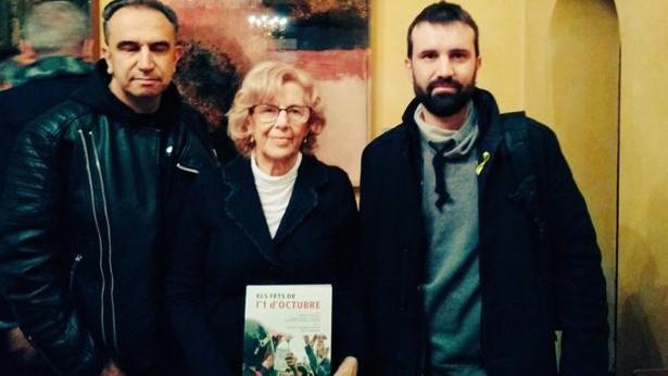 Carmena apoya un libro sobre el «odio étnico» y la «nazi» actuación en el 1-O