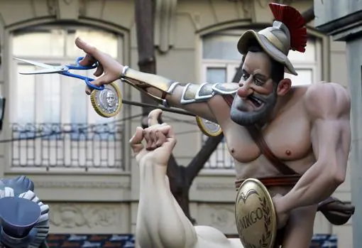 Imagen de un ninot que recrea la figura de Mariano Rajoy