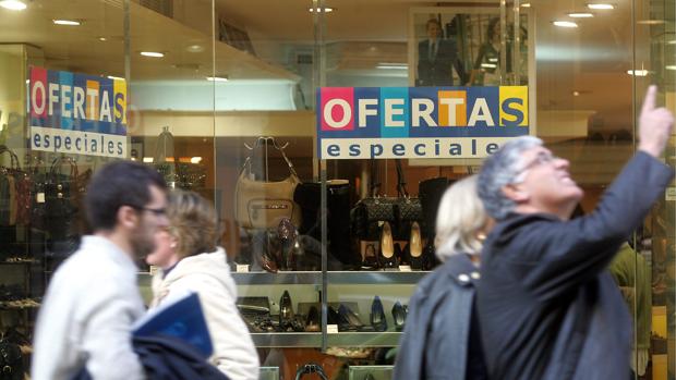 Horarios comerciales: las grandes superficies de Valencia ya no podrán abrir el domingo 25 de febrero