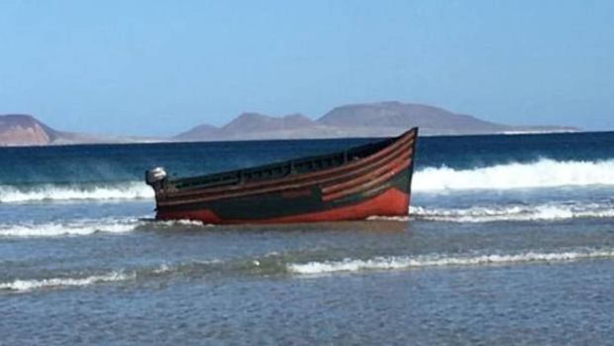 Una patera en Famara