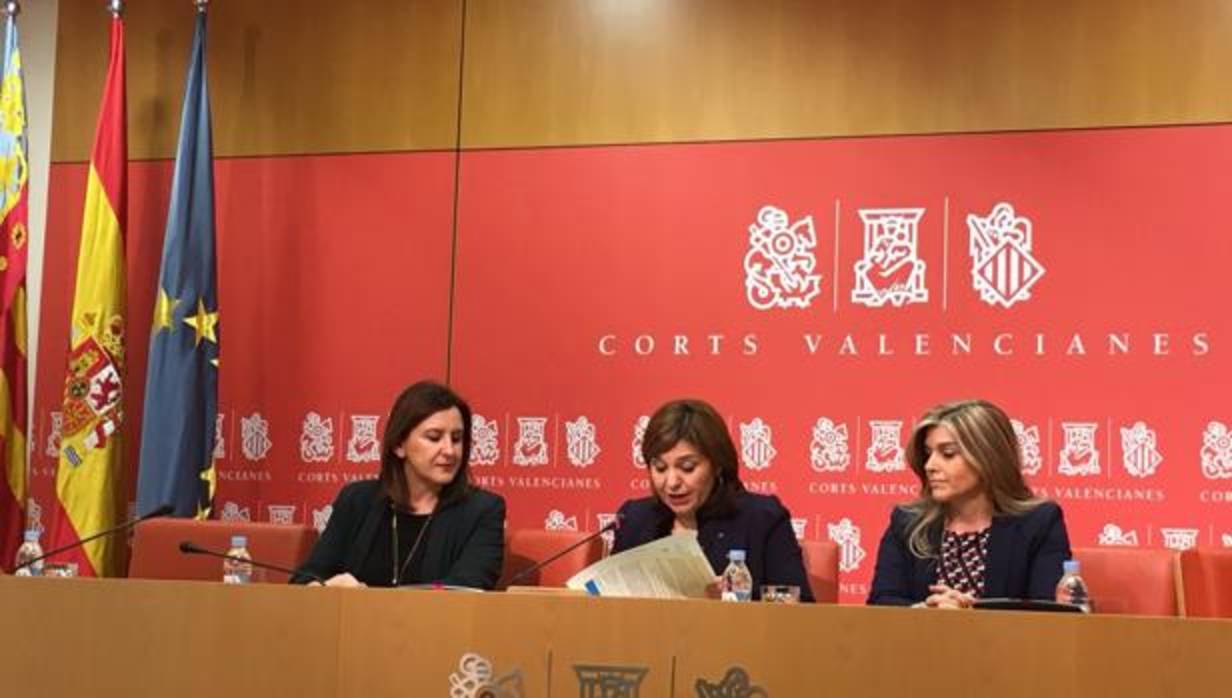 Imagen de Catalá, Bonig y Ortiz tomada este martes en las Cortes Valencianas
