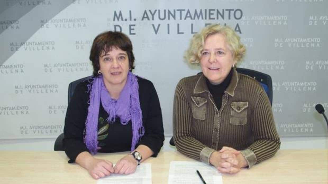 Imagen de la agente de Igualdad de Villena y la concejal Catalina Hernández