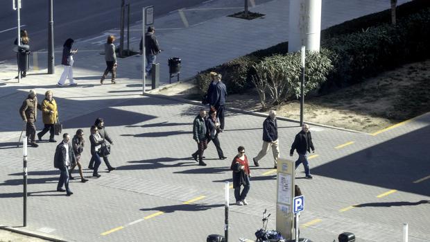 Joan Ribó apadrina el movimiento Valencia Camina