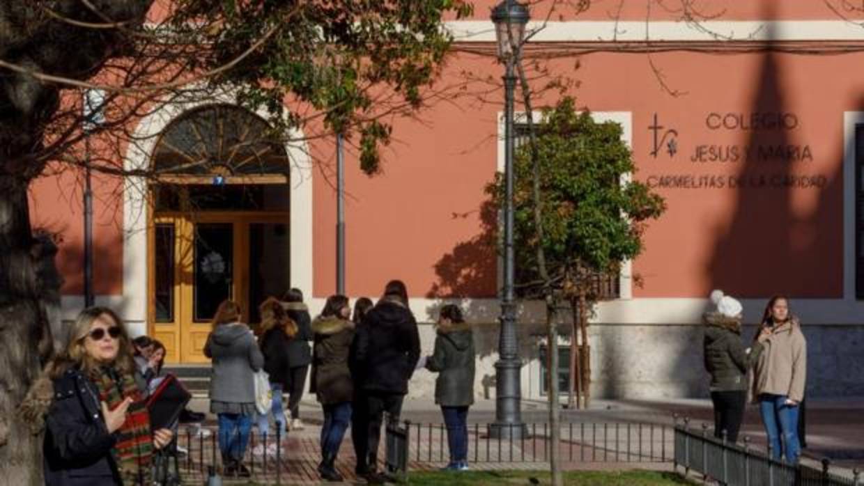 El colegio vallisoletano, junto al Palacio Santa Cruz