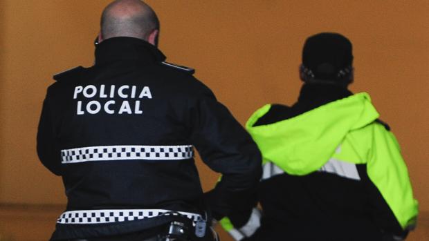 Once meses de cárcel para el hombre que le rompió dos dientes a un policía de un cabezazo