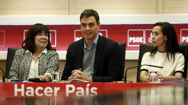 El PSOE se va al Valle de los Caídos a pedir la exhumación de Franco