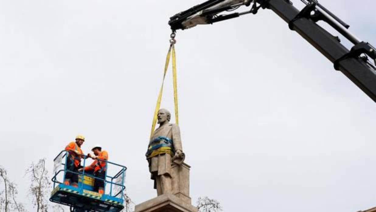 El domingo se hizo efectiva la retirada de la estatua de Antonio López