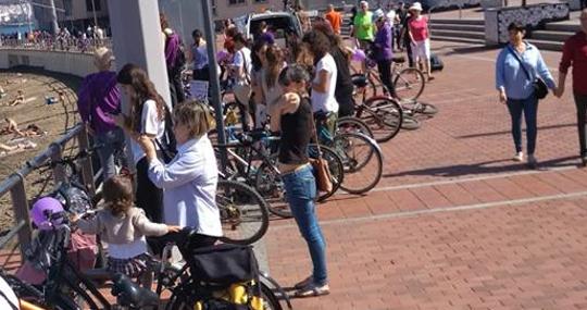 El acto de la Red Feminista de Gran Canaria captó la atención del público