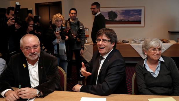 La exconsejera Ponsatí abandona a Puigdemont para dar clases en Escocia