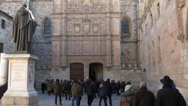 Se buscan 10.000 selfies para celebrar la historia de la Universidad de Salamanca