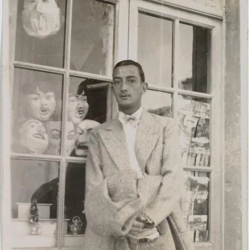 Salvador Dalí en Carry-le-Rouet, 1930
