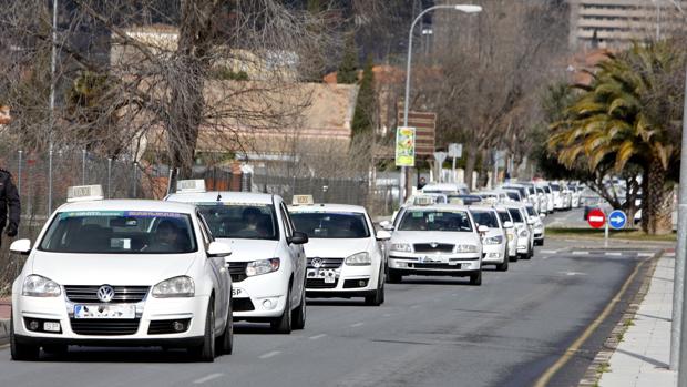 Luz verde al decreto para aprobar el nuevo reglamento del sector del taxi