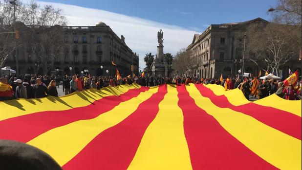 Sociedad Civil Catalana llama a recuperar el «seny» con una nueva manifestación en Barcelona