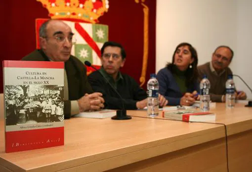 Presentación del libro «Cultura en Castilla-La Mancha en el siglo XX» en 2007