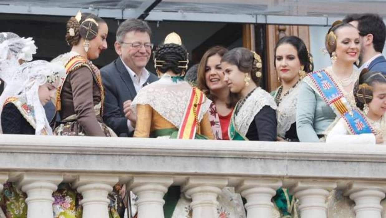 Puig ha vuelto a estar en el balcón del Ayuntamiento de Valencia este lunes, durante la mascletà