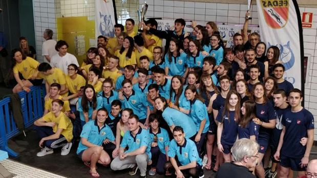 La Comunidad Valenciana se proclama campeona de España de natación con aletas