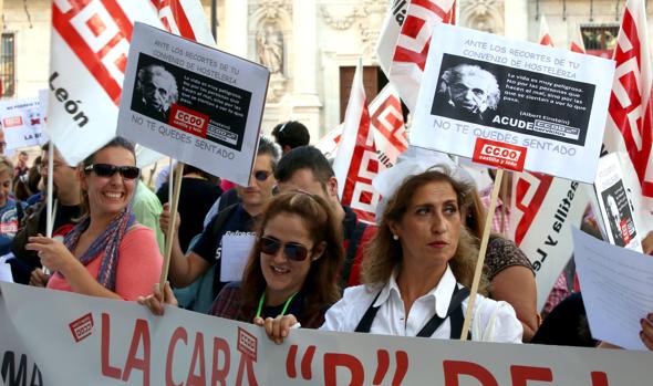CCOO y UGT mantienen la huelga en la hostelería de Valladolid tras fracasar la mediación del Serla