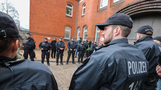 Puigdemont estará encarcelado al menos hasta «principios» de la próxima semana, según la Fiscalía