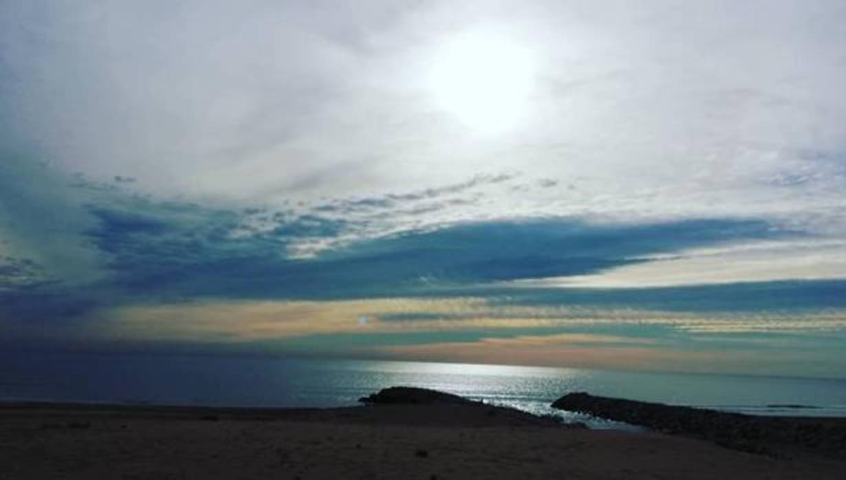 Confluencia de las playas de la Patacona y la Malvarrosa en la provincia de Valencia