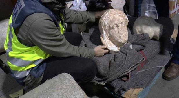 El «niño prodigio» del arte antiguo que financió a Daesh